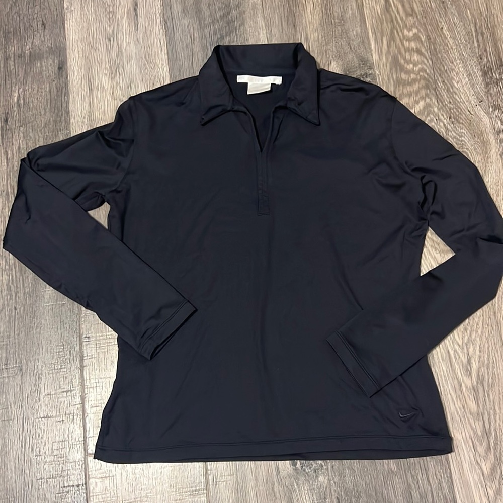 Nike Golf womens dri fit long sleeve pullover shirt S (4-6)